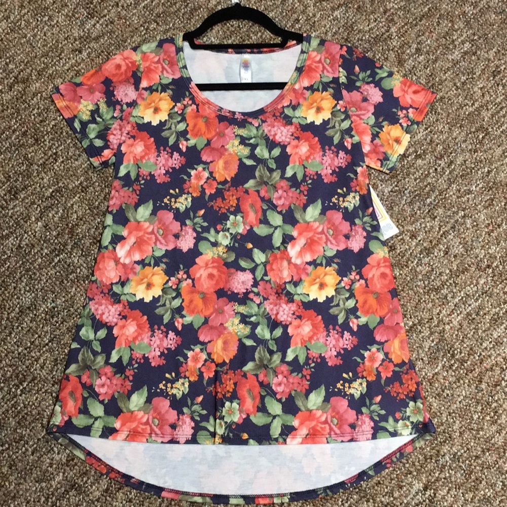 LuLaRoe Classic T
